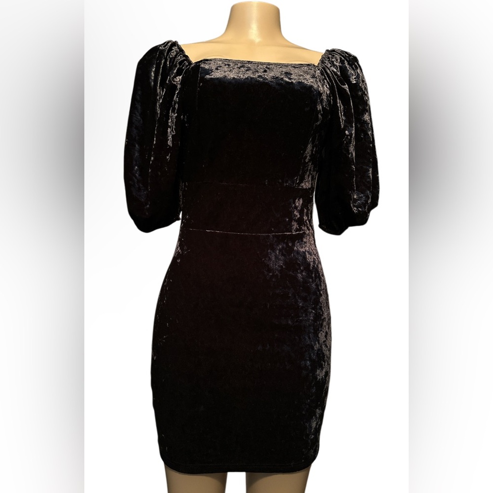 Kendall + Kylie ~Size M~ Stretch Crinkle Puff Sleeve Velvet Dress KK7024 Black